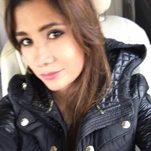 Meet your Posher, Adriana